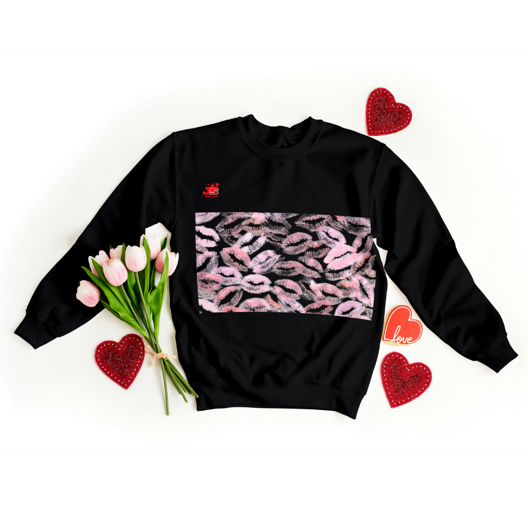 kissing sweat shirt